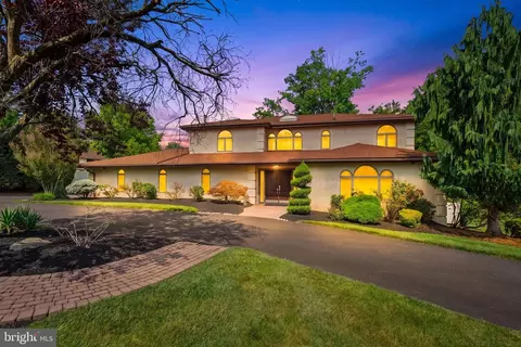 3843 Loop Rd, Huntingdon Valley, PA 19006