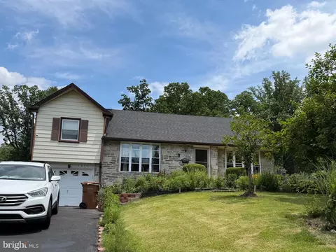 3333 Jeffrey Dr, Dresher, PA 19025