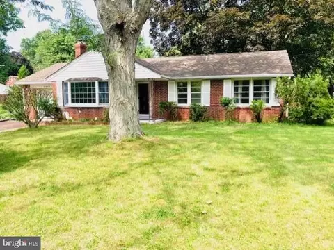 439 E Chestnut St, Souderton, PA 18964