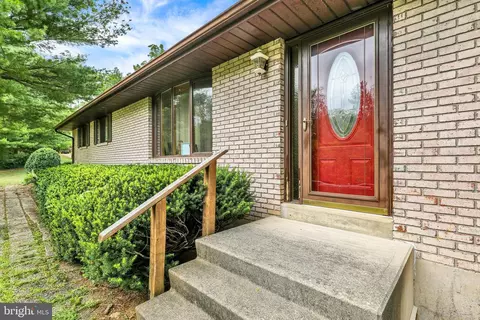 640 Layfield Rd, Perkiomenville, PA 18074