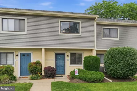 79 Ash Stoker Ln, Horsham, PA 19044