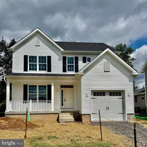 110 W Lehman Ave, Hatboro, PA 19040