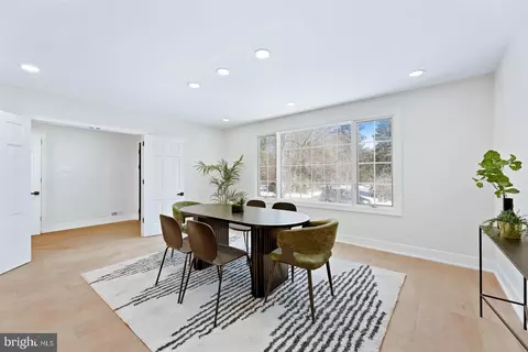 Dining - 826 Pardee Ln, Wyncote, PA 19095 photo 1 of 4