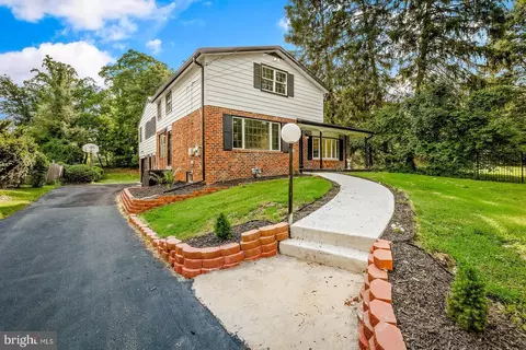 Exterior - 826 Pardee Ln, Wyncote, PA 19095 photo 4 of 12