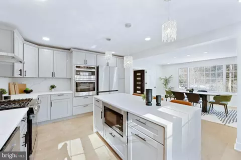 Kitchen - 826 Pardee Ln, Wyncote, PA 19095 photo 4 of 4