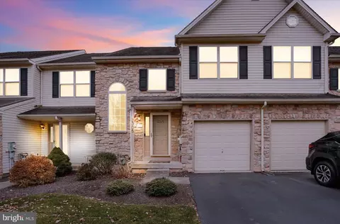 2305 Carriage Ln, Royersford, PA 19468