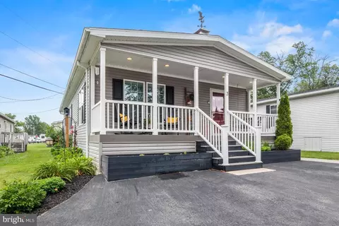 3 First St, Hatfield, PA 19440