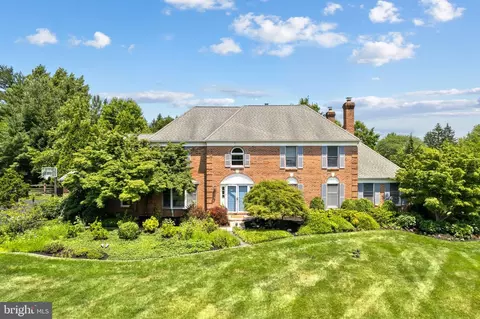 1233 Laura Ln, North Wales, PA 19454