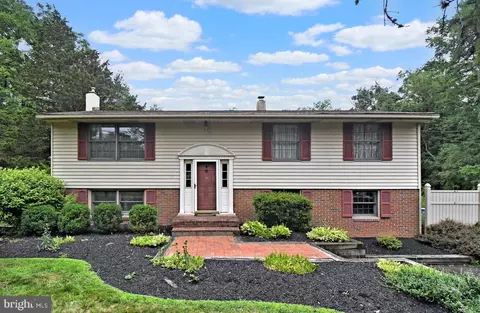 2390 Lenhart Rd, Colmar, PA 18915