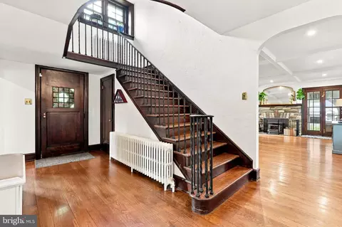 237 Elm Dr, Lansdale, PA 19446