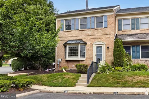 412 Franklin Ct Apt, Collegeville, PA 19426