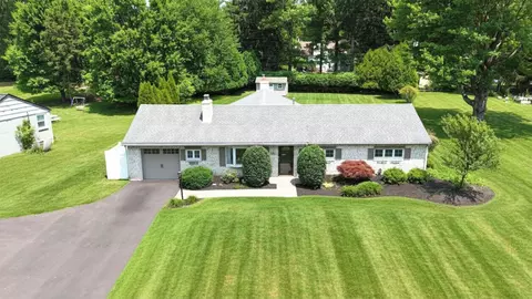 1121 W Thomas Rd, Lansdale, PA 19446