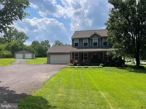 24 Hendricks Rd, Perkiomenville, PA 18074