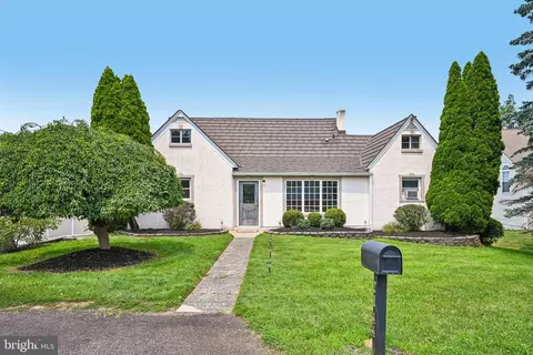 2144 Sunnyside Ave, Pottstown, PA 19464