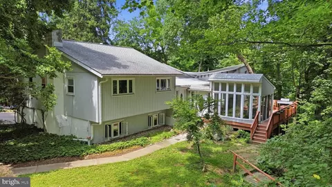 1132 Lindsay Ln, Rydal, PA 19046