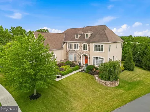 587 Woodview Ln Apt, Harleysville, PA 19438