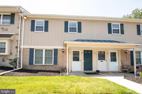 20 Shannon Dr, North Wales, PA 19454
