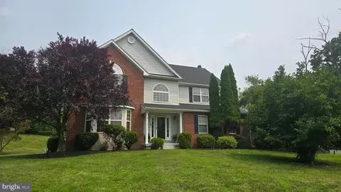 310 Country Ridge Dr, Royersford, PA 19468