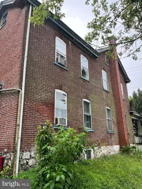 1357 N Gravel Pike, Zieglersville, PA 19492