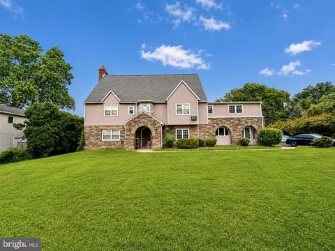 2250 Boyd Rd, Huntingdon Valley, PA 19006