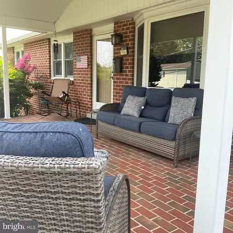 906 H Ave, Glenside, PA 19038