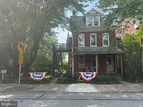 657 N Charlotte St, Pottstown, PA 19464