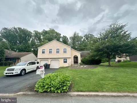 182 Marc Ln, Huntingdon Valley, PA 19006