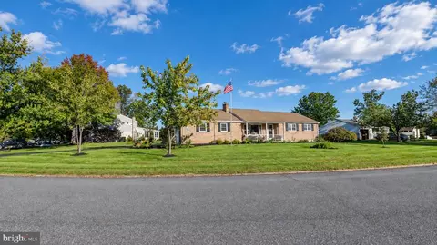 130 Onyx Ln, Gilbertsville, PA 19525