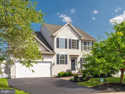 2930 Santa Maria Dr, Gilbertsville, PA 19525