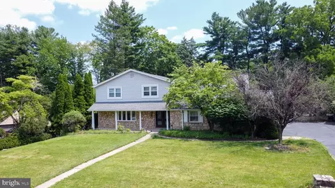 3883 Dempsey Ln, Huntingdon Valley, PA 19006