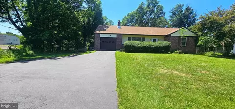 2247 E Orvilla Rd, Hatfield, PA 19440
