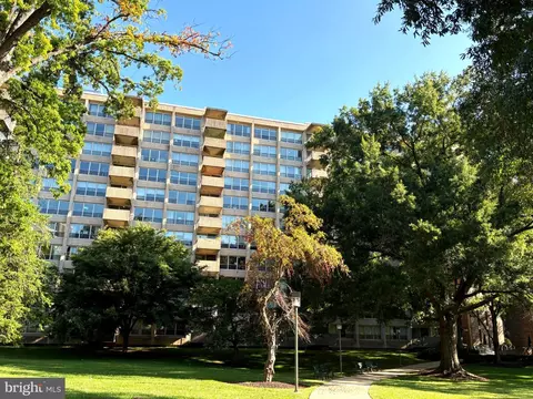 1001 City Ave #E709, Wynnewood, PA 19096