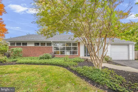 706 Moredon Rd, Jenkintown, PA 19046