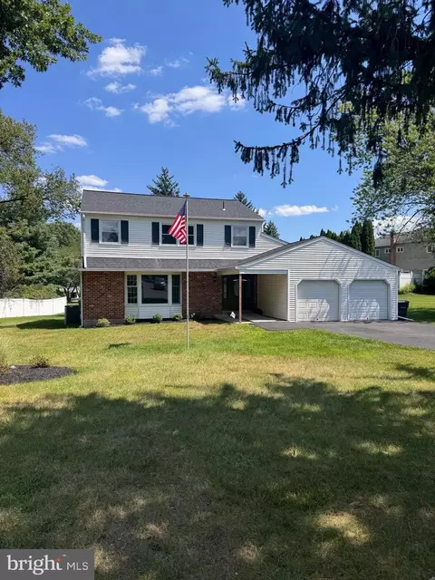 1045 Maykut Ave, Collegeville, PA 19426