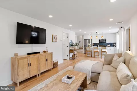 4046 Center Ave, Lafayette Hill, PA 19444