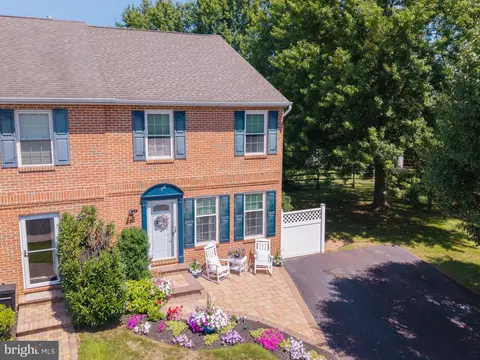 118 Abbey Ln, Telford, PA 18969
