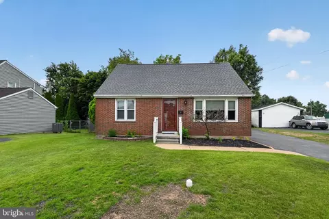 434 School Ln, Plymouth Meeting, PA 19462
