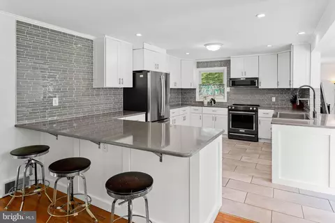 Kitchen - 1162 Dewitt Rd, Wayne, PA 19087 photo 2 of 5