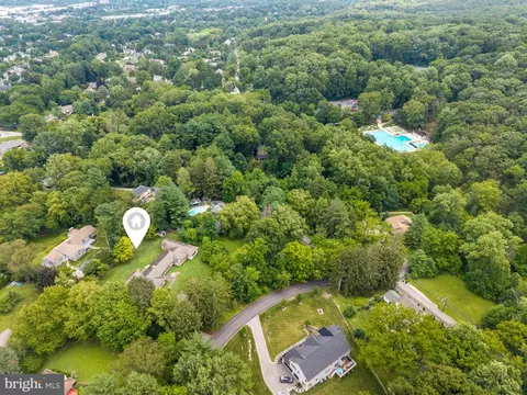 View/Area - 1162 Dewitt Rd, Wayne, PA 19087 photo 3 of 4