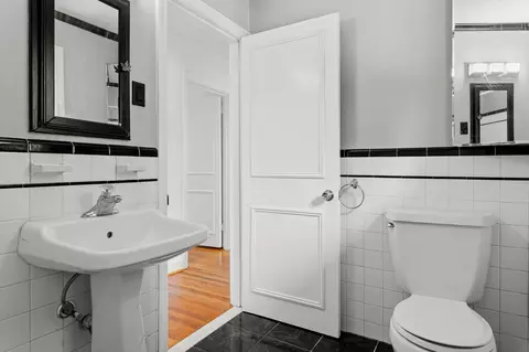 Bath - 1162 Dewitt Rd, Wayne, PA 19087 photo 3 of 8
