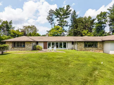 Exterior - 1162 Dewitt Rd, Wayne, PA 19087 photo 4 of 5