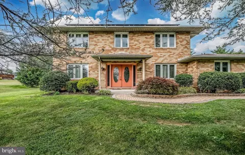 1381 Sumneytown Pike, Lansdale, PA 19446