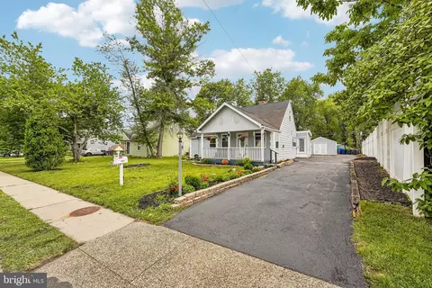2621 Old Welsh Rd, Willow Grove, PA 19090