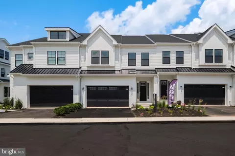215 River Trail Cir, King Of Prussia, PA 19406