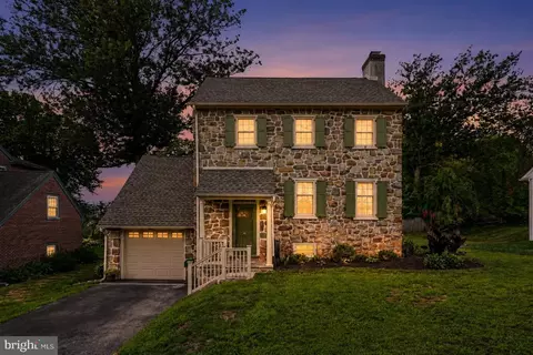 22 Carriage Ln, Norristown, PA 19401