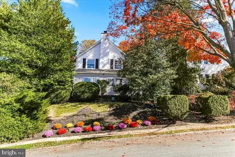 33 Henley Rd, Wynnewood, PA 19096
