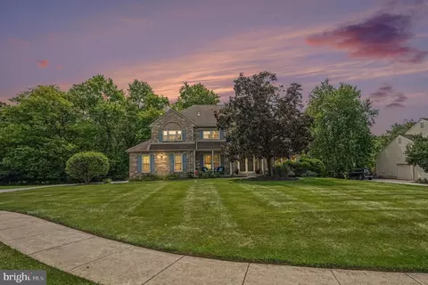 970 Clover Ct, Blue Bell, PA 19422
