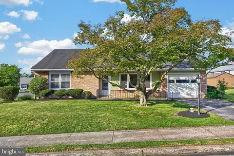 242 Grace St, Pottstown, PA 19464