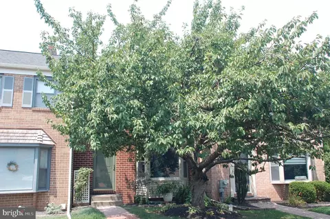 3912 Gatehouse Ln, Creamery, PA 19430