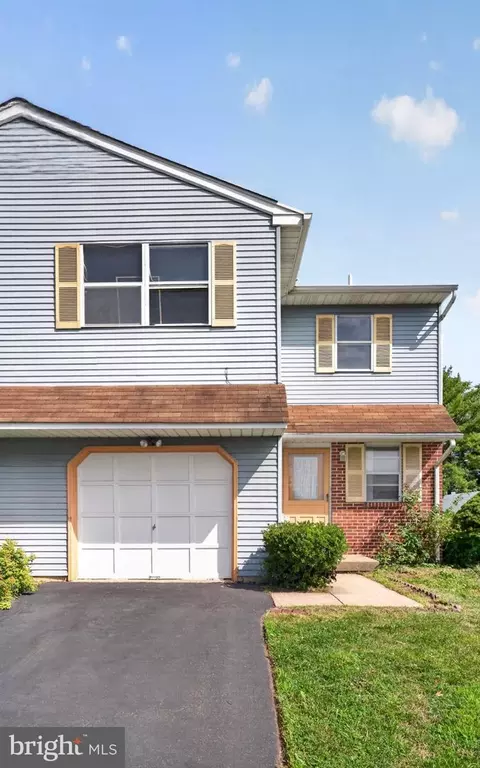 234 Orchard Dr, North Wales, PA 19454